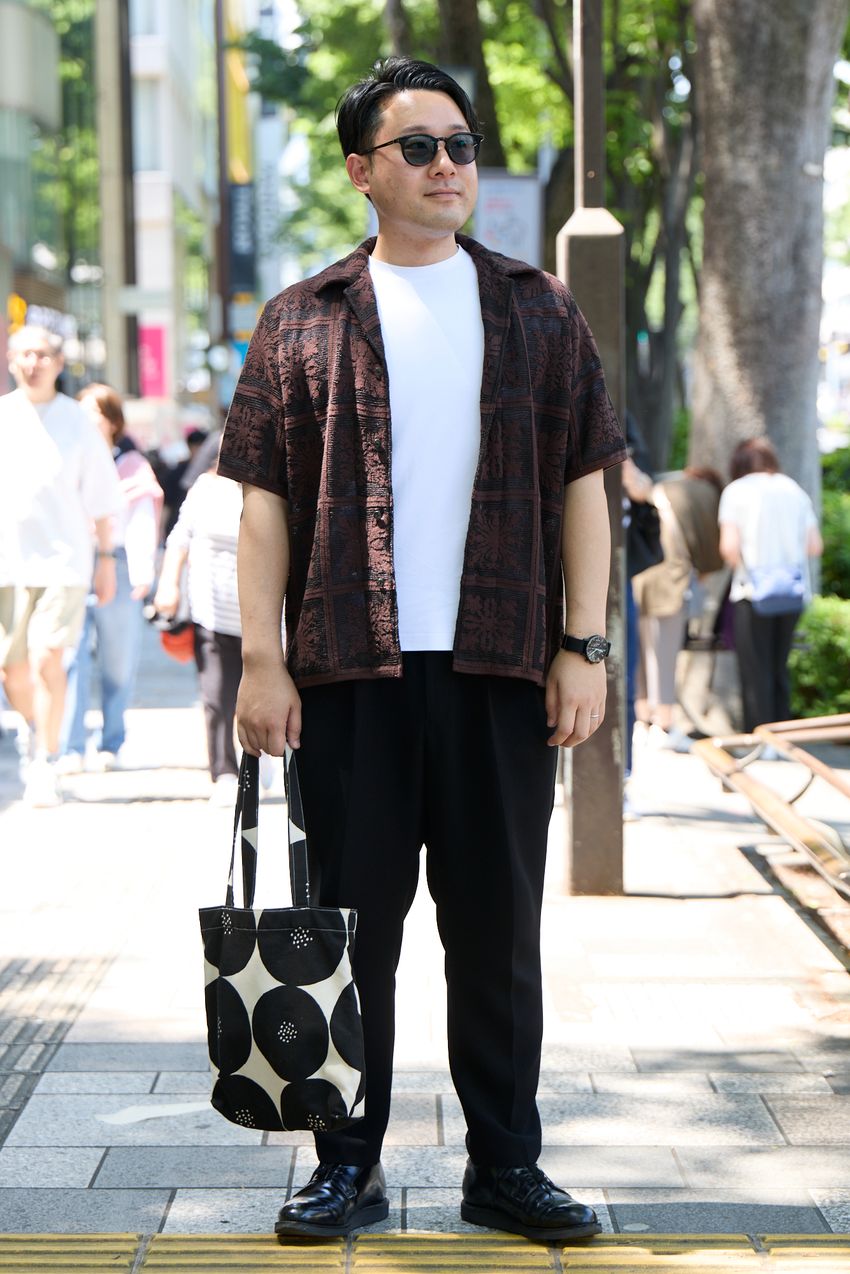 街のみんなの「ユニクロTシャツ」活用法をコーデとともに紹介！アートT、無地T、ロンT…… - 4枚目の画像