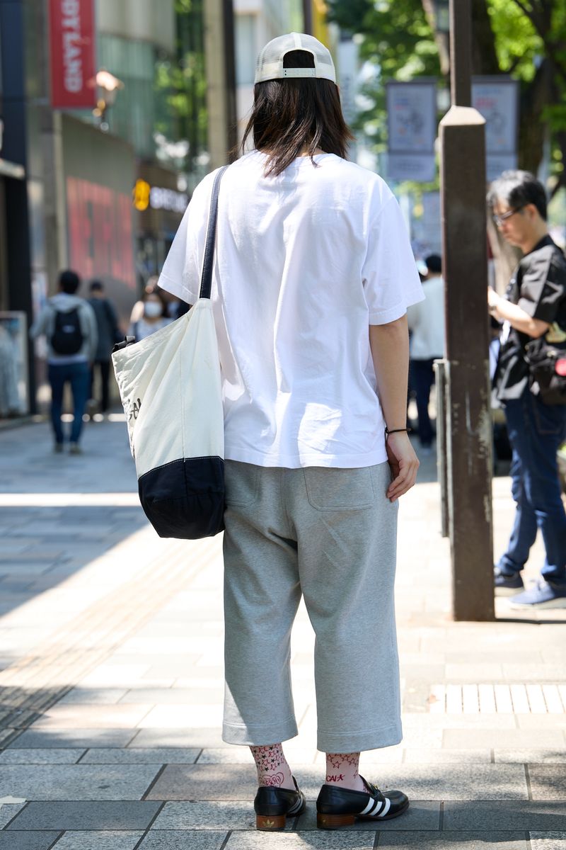 コンビニエンスウェアのTシャツコーディネート | 260506-1216-09 高橋天平 4枚目の写真