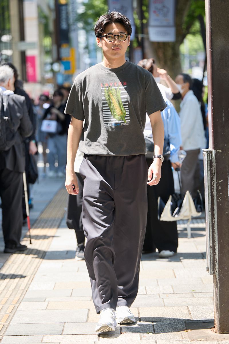 クロのTシャツコーディネート | 260506-1620-06 井出脩斗