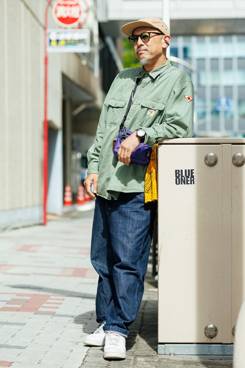 「暑くてもデニムが大好きです」。“初夏のデニムスタイル”の最適解を5名の街角スナップで - 4枚目の画像