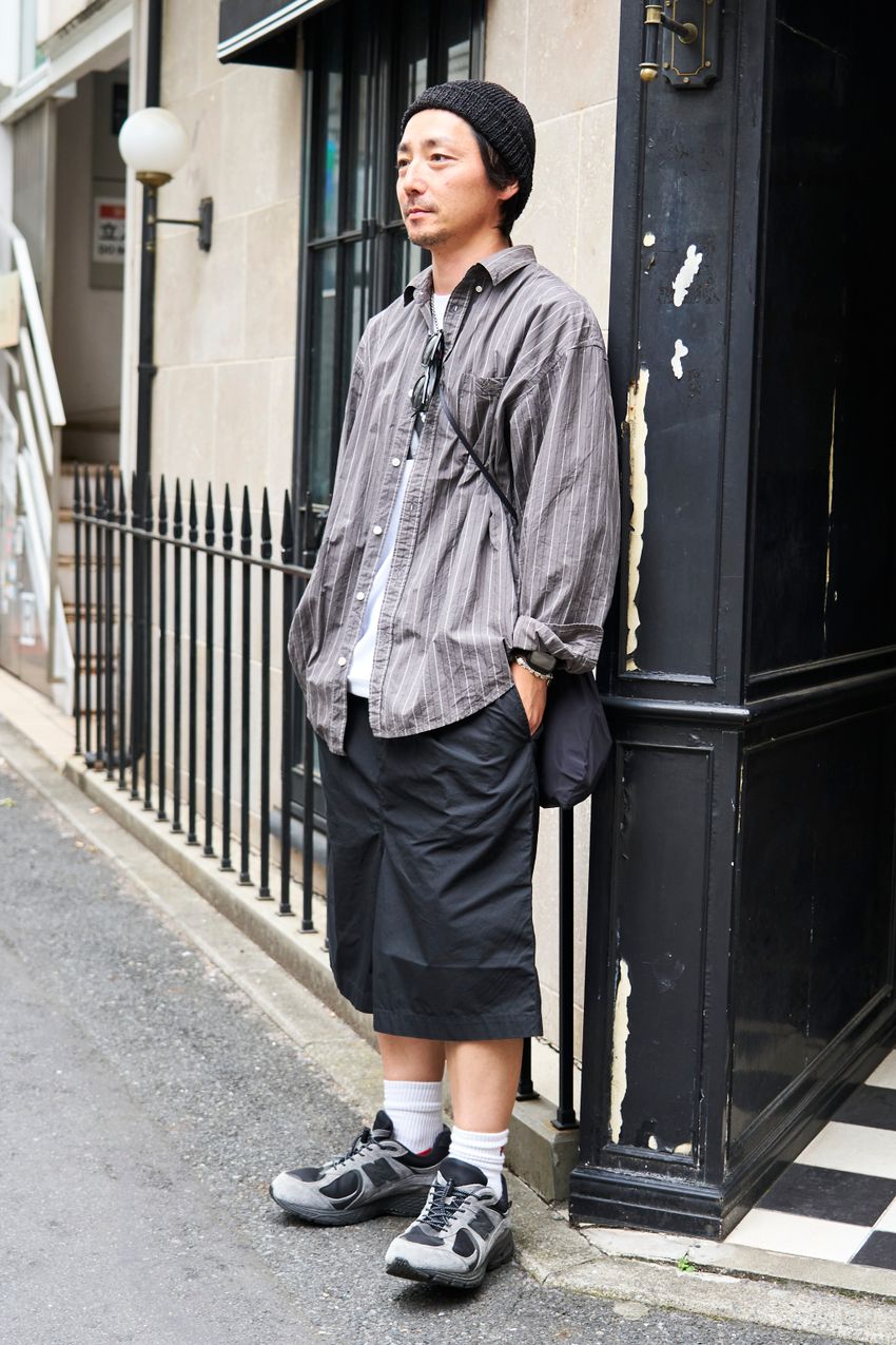 「シャツ＋短パン」今の季節に実践したい、“大人らしさと軽快さ”の絶妙ブランドをスナップで - 9枚目の画像