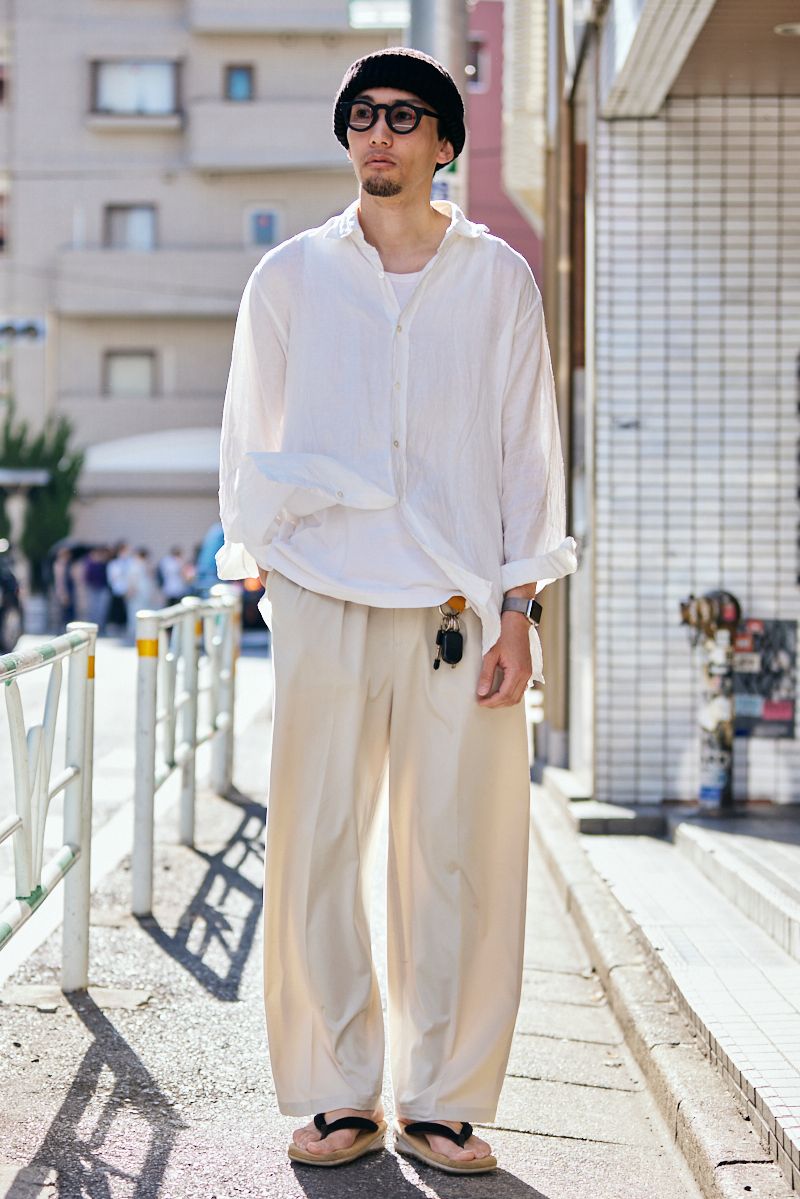 帽子 不明  眼鏡 ジャックデュラン  シャツ エルイー  Tシャツ 不明  パンツ エイチビューティーアンドユース  腕時計 アップル  リング 不明  シューズ ウンダ