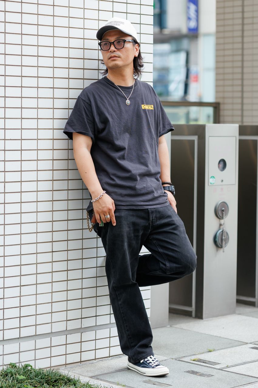 【30〜40代】リーバイス、ベンデイビスetc.最新“ブラックデニム”コーデ5選をスナップで！ - 11枚目の画像