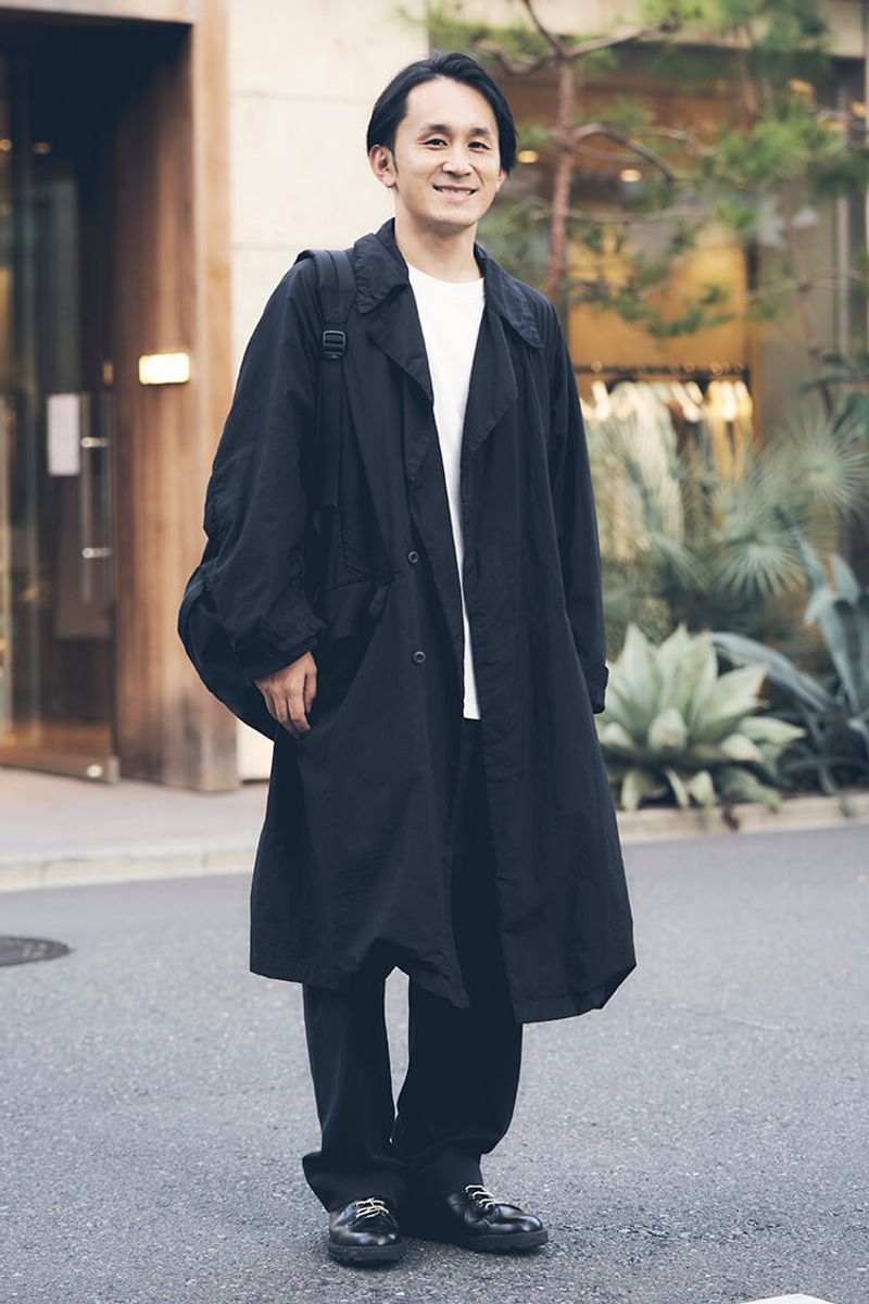 ゆるシルエットも艶感シューズで足元からキリッと 原山晋也