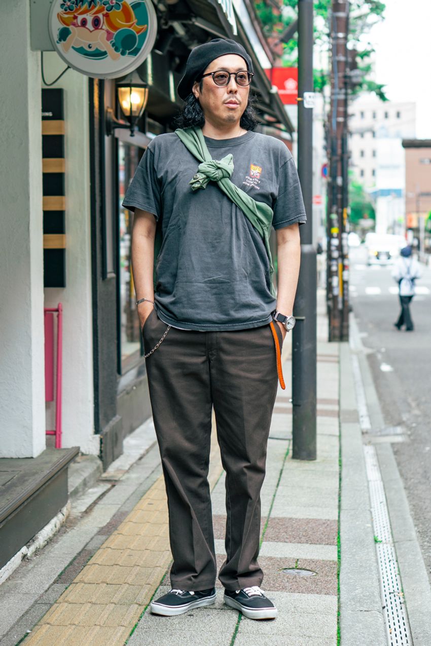 夏の「ディッキーズ」最新事情 in街角。洒落者たちは足元に何を合わせている？ - 7枚目の画像