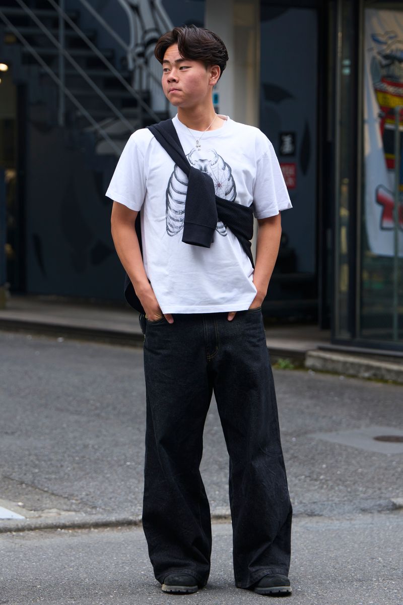 ノーリミットのTシャツコーディネート | 260620-1702-01 しょうたろう 3枚目の写真