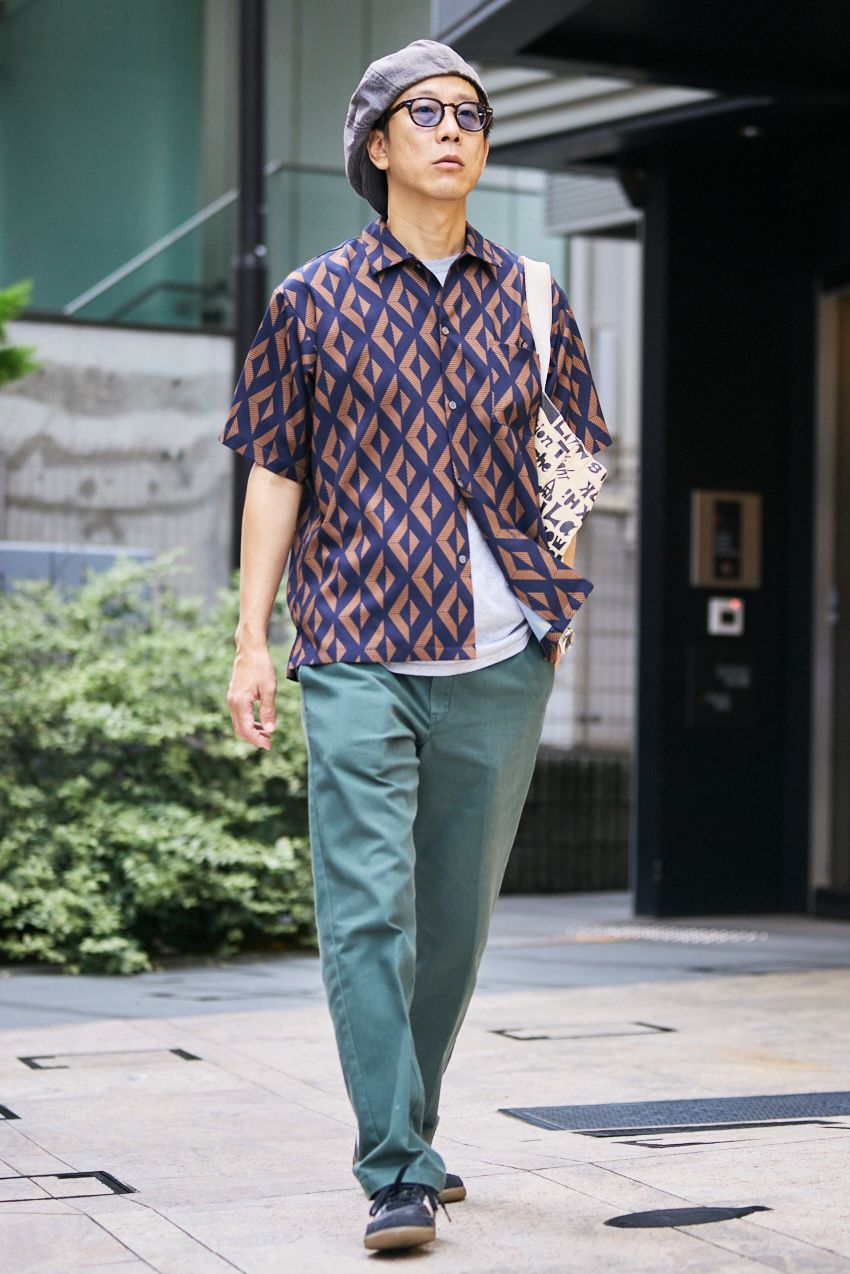 40代〜50代は柄シャツをこう着る！先輩たちに学ぶ、夏の小粋なコーディネイト集 - 4枚目の画像