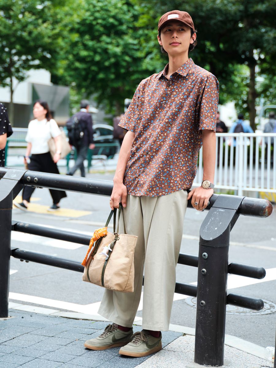 不明のシャツコーディネート | 260708-0959-38 岡田聡太 2枚目の写真