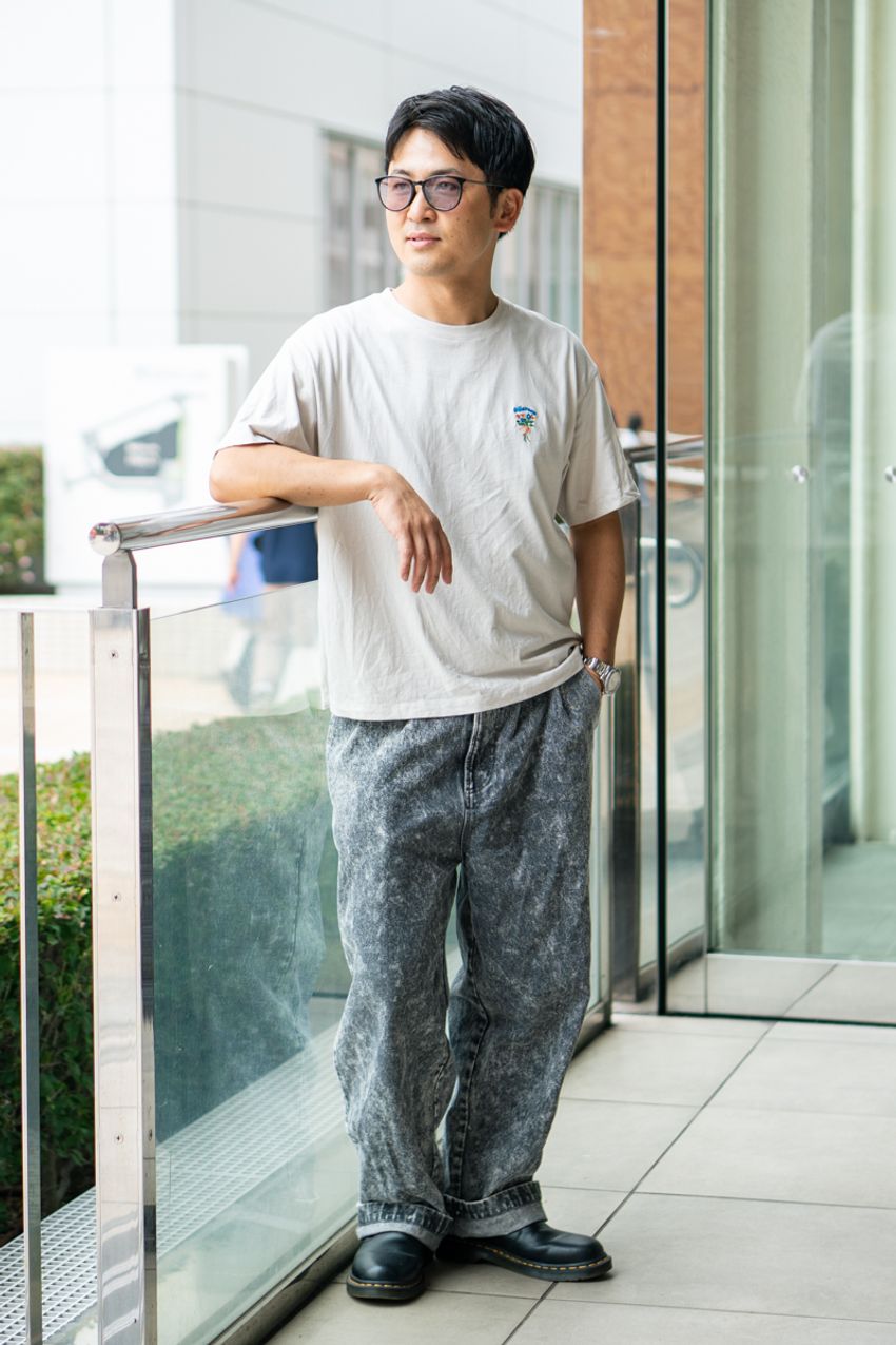 「Tシャツ×デニム」は“ロールアップ”で抜け感を！夏こそ参考にしたい着こなしの小さなテクニック - 7枚目の画像