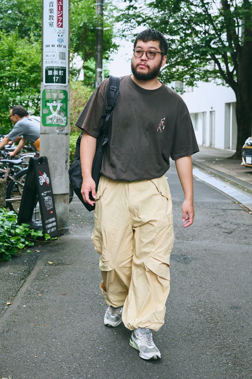 今穿きたいカーゴパンツ。“いかにも軍パン”に見せない洒落者たちの着こなしテク5選 - 6枚目の画像