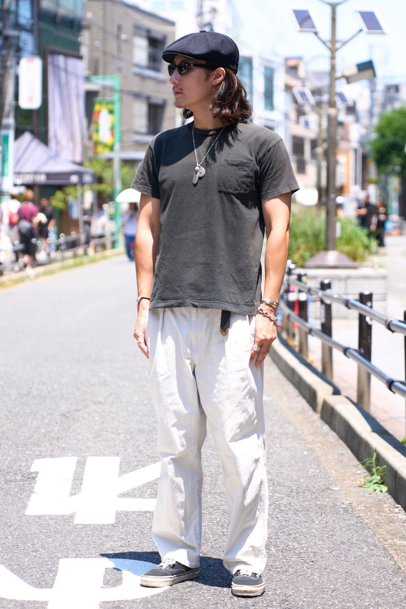 レッドキャップのTシャツコーディネート | 260726-1611-10 ジョー 2枚目の写真