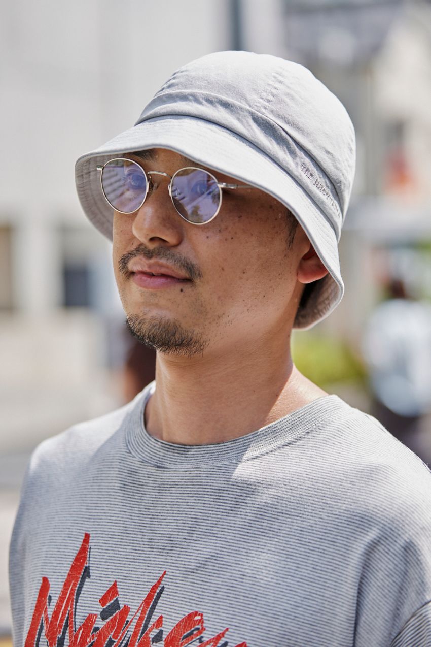 古着上手たちの夏コーデ5選！愛用品はプリントTシャツ、スカーフ、スラックスetc. - 3枚目の画像