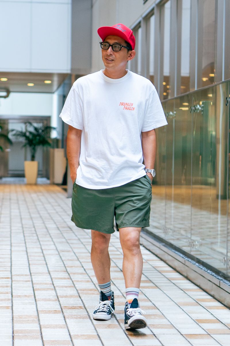 ノーブランドのTシャツコーディネート | 260803-1805-16 飯坂隆介 3枚目の写真