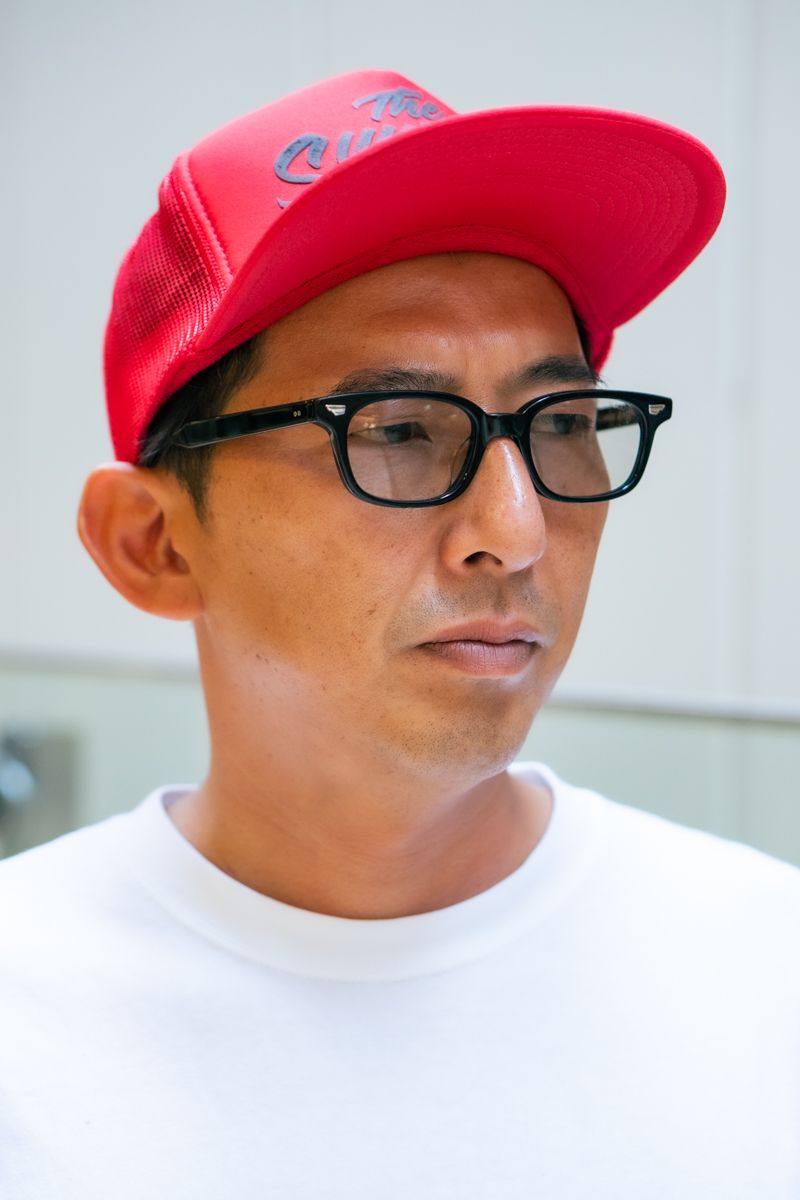 ノーブランドのTシャツコーディネート | 260803-1805-16 飯坂隆介 6枚目の写真