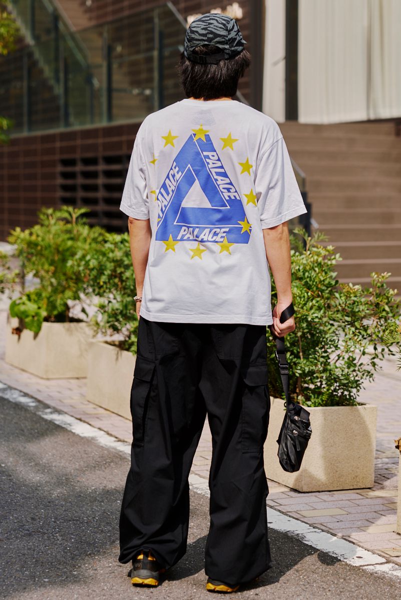 パレススケートボードのTシャツコーディネート | 260804-0722-14 十川祐一 4枚目の写真