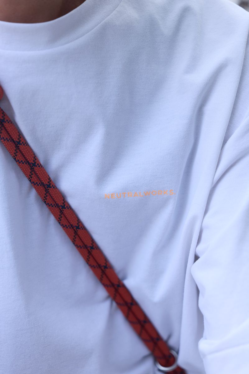 ニュートラルワークス.のTシャツコーディネート | 260815-1033-04 月丘祐太 7枚目の写真