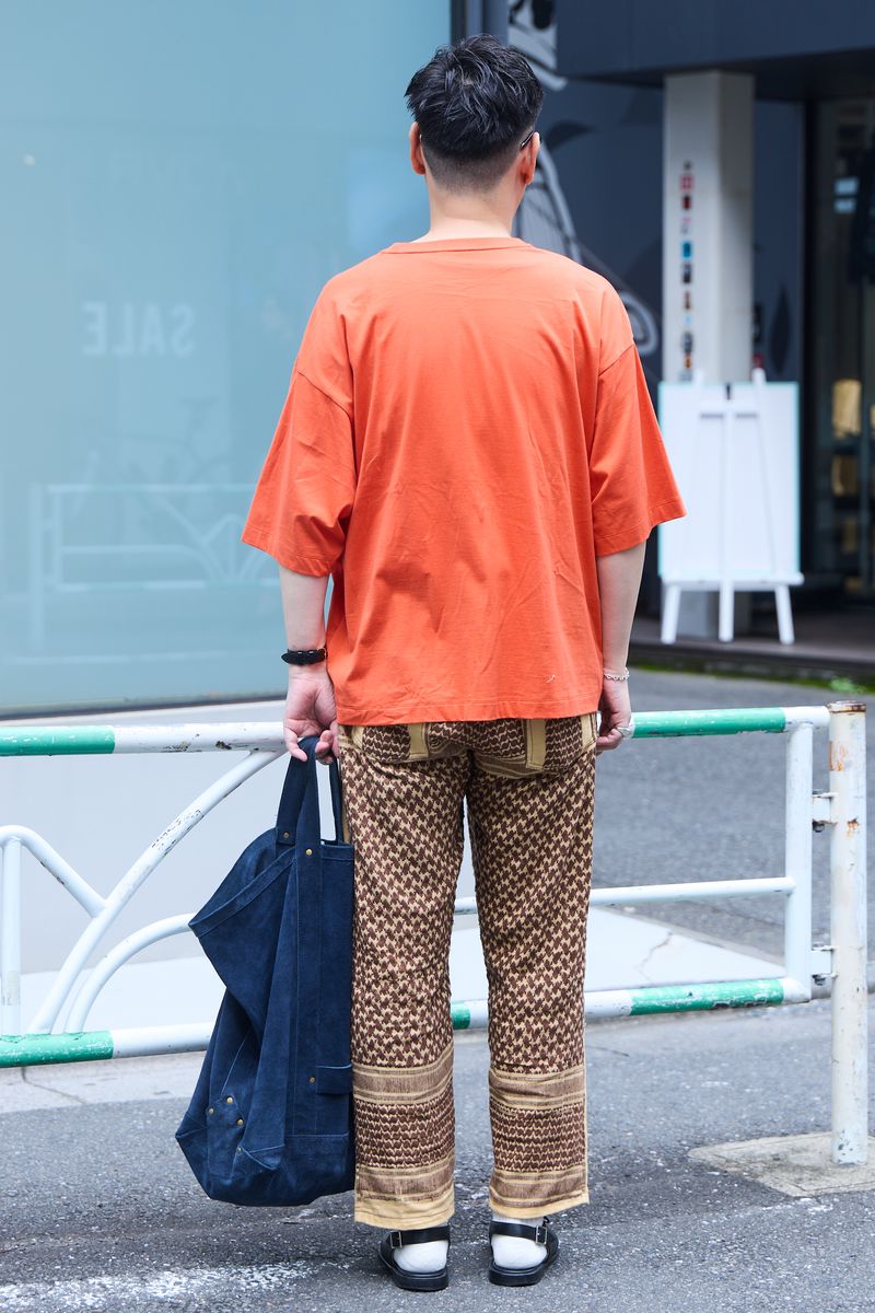 イレーヴのTシャツコーディネート | 260824-0922-40 タン 5枚目の写真