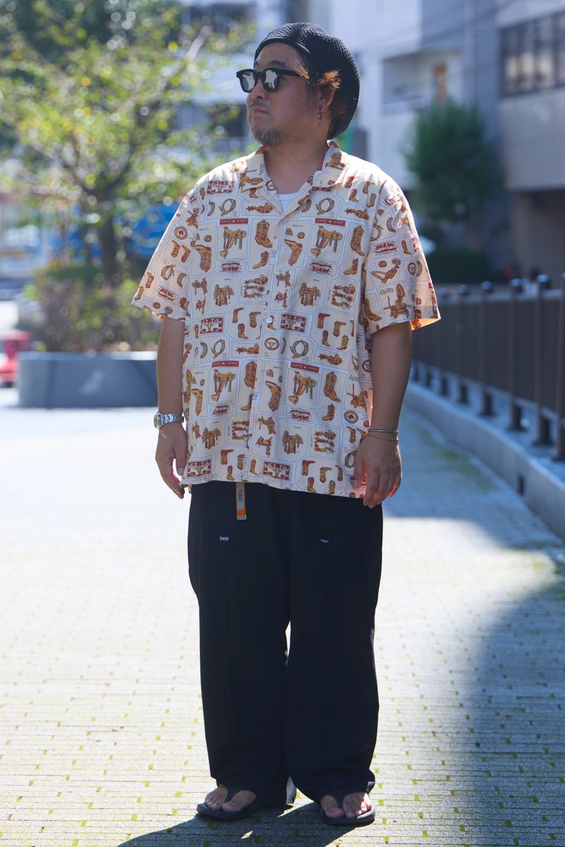 リーバイスのシャツコーディネート | 260828-1051-45 おかだ 3枚目の写真