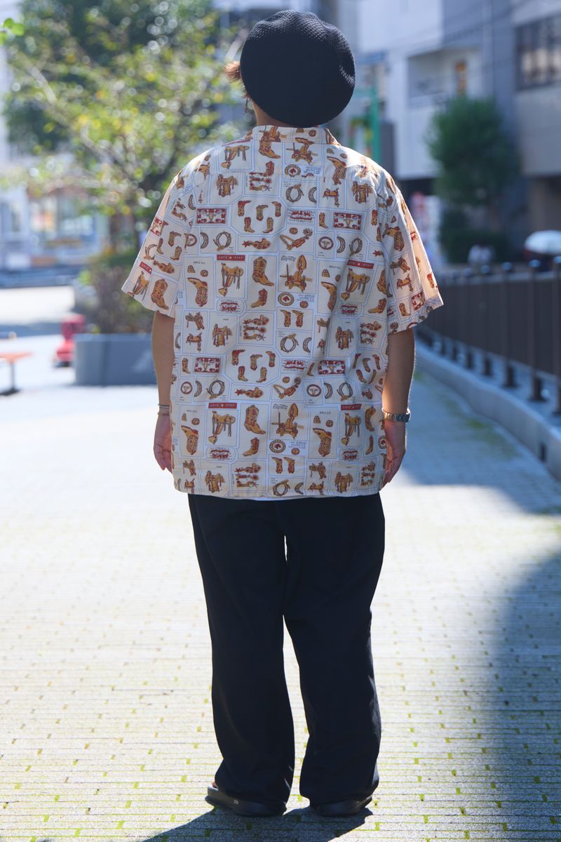 リーバイスのシャツコーディネート | 260828-1051-45 おかだ 5枚目の写真