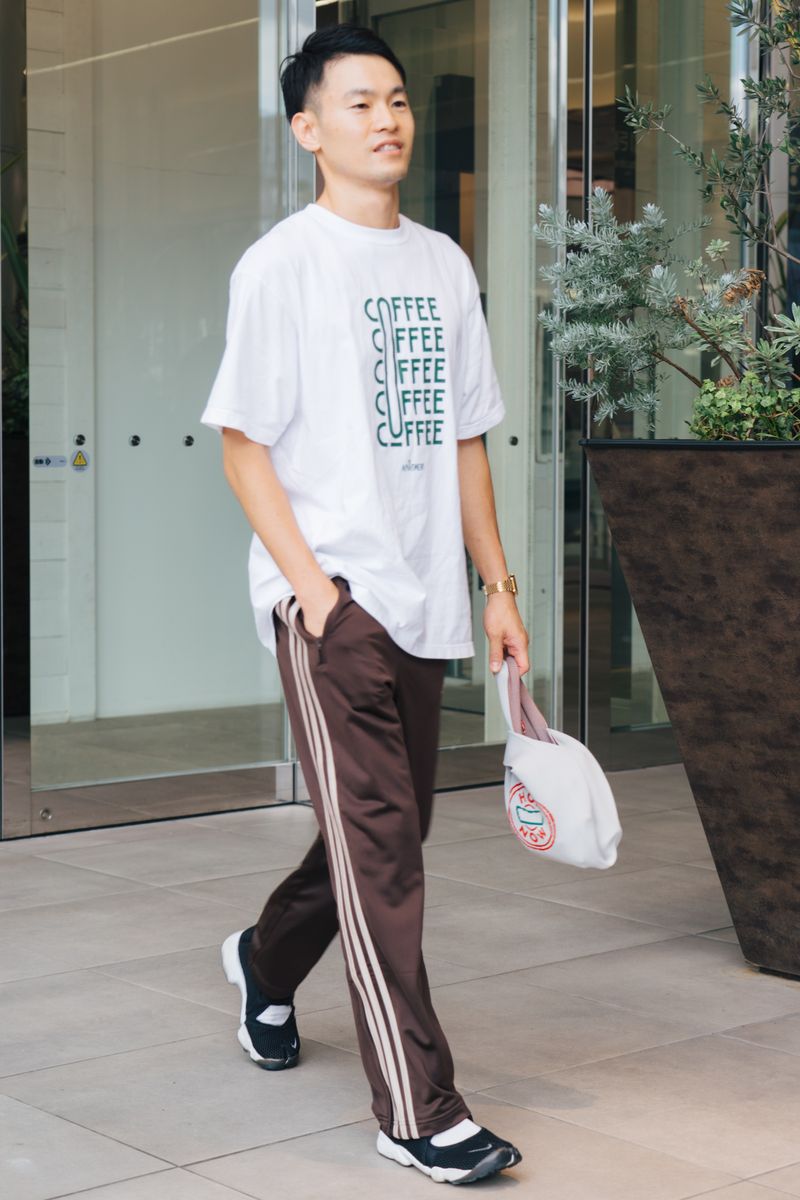 アパートメントのTシャツコーディネート | 260909-1148-51 渡邉和真 2枚目の写真