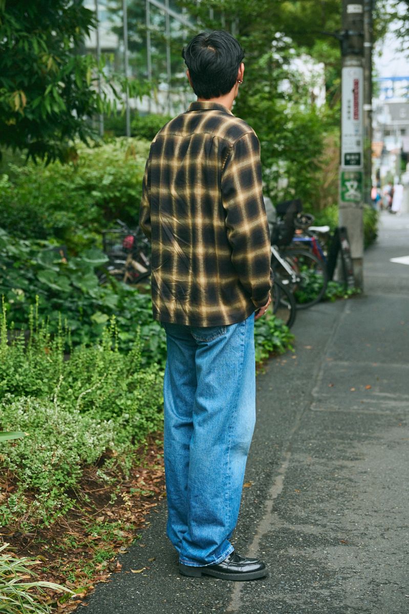 アールアンドコーのシャツコーディネート | 260909-1611-38 阿部隼也 4枚目の写真