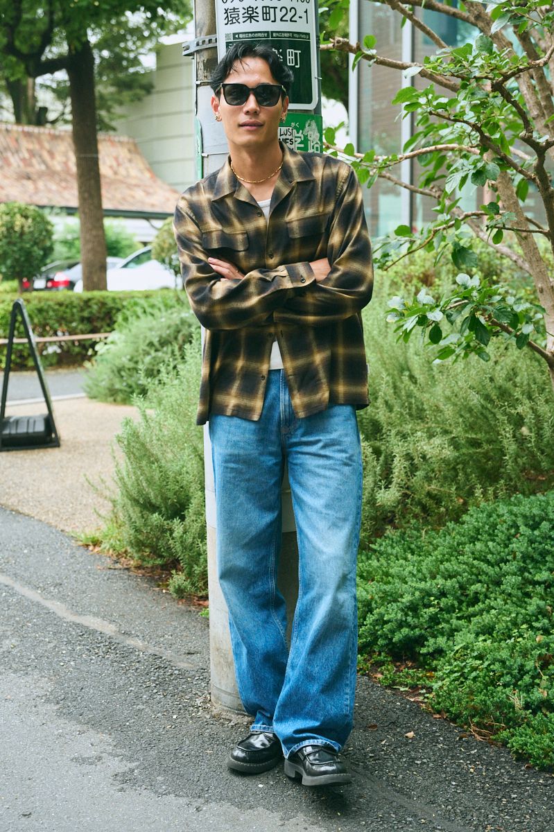 アールアンドコーのシャツコーディネート | 260909-1611-38 阿部隼也 3枚目の写真