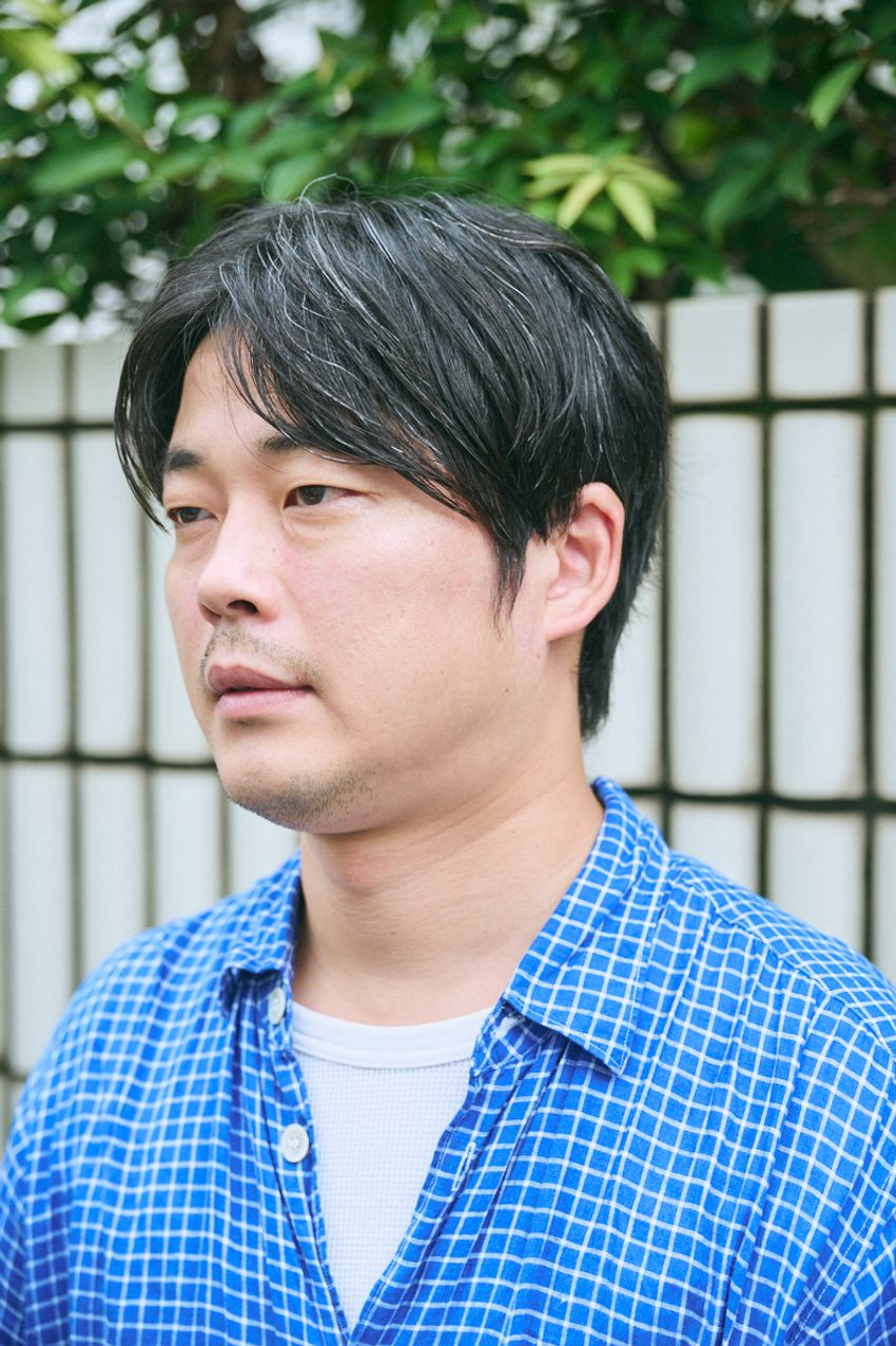 秋も頼れるブルーシャツ！無地、チェック、ストライプ…洒脱な大人の選びと着こなし術 - 3枚目の画像