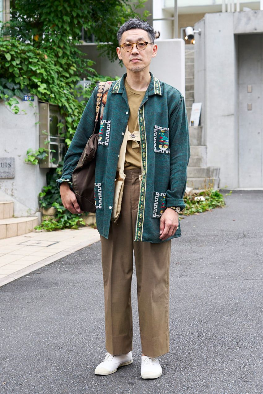 洒落者達はスラックスをどう着こなす？1枚は持っておきたい定番パンツのコーデ好例をチェック - 5枚目の画像