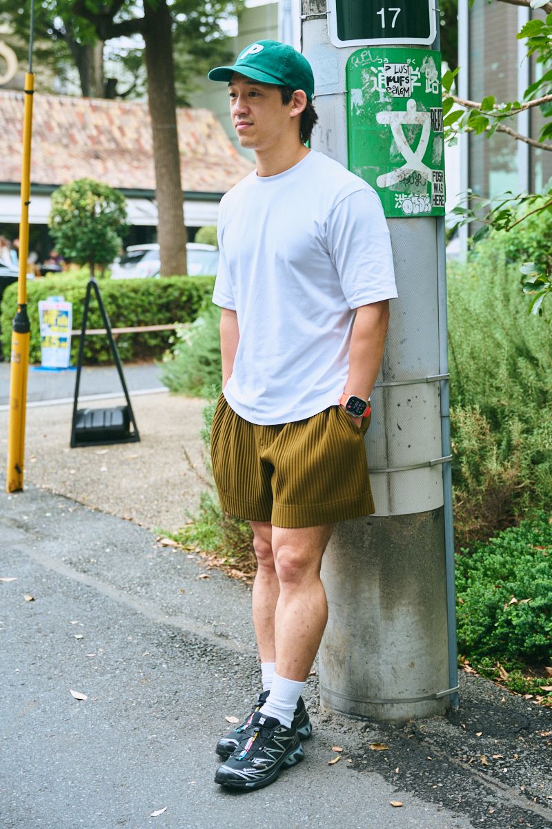 ユニクロのTシャツコーディネート | 261004-1239-30 カンショーン 2枚目の写真