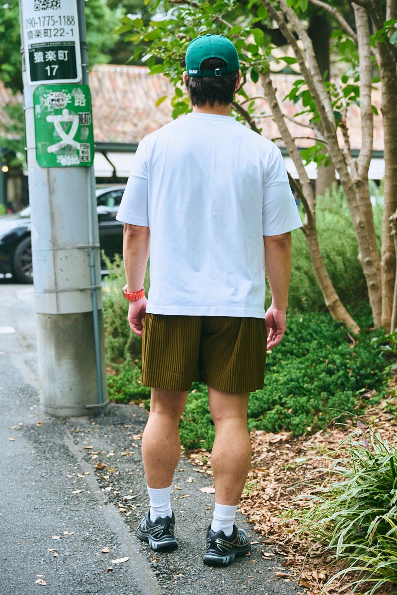 ユニクロのTシャツコーディネート | 261004-1239-30 カンショーン 5枚目の写真