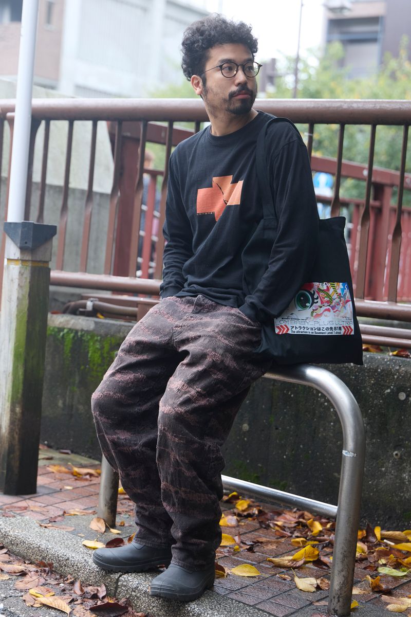 ロムベイビーのTシャツコーディネート | 261004-1424-46 浪岡拓也（LOMBABY） 2枚目の写真