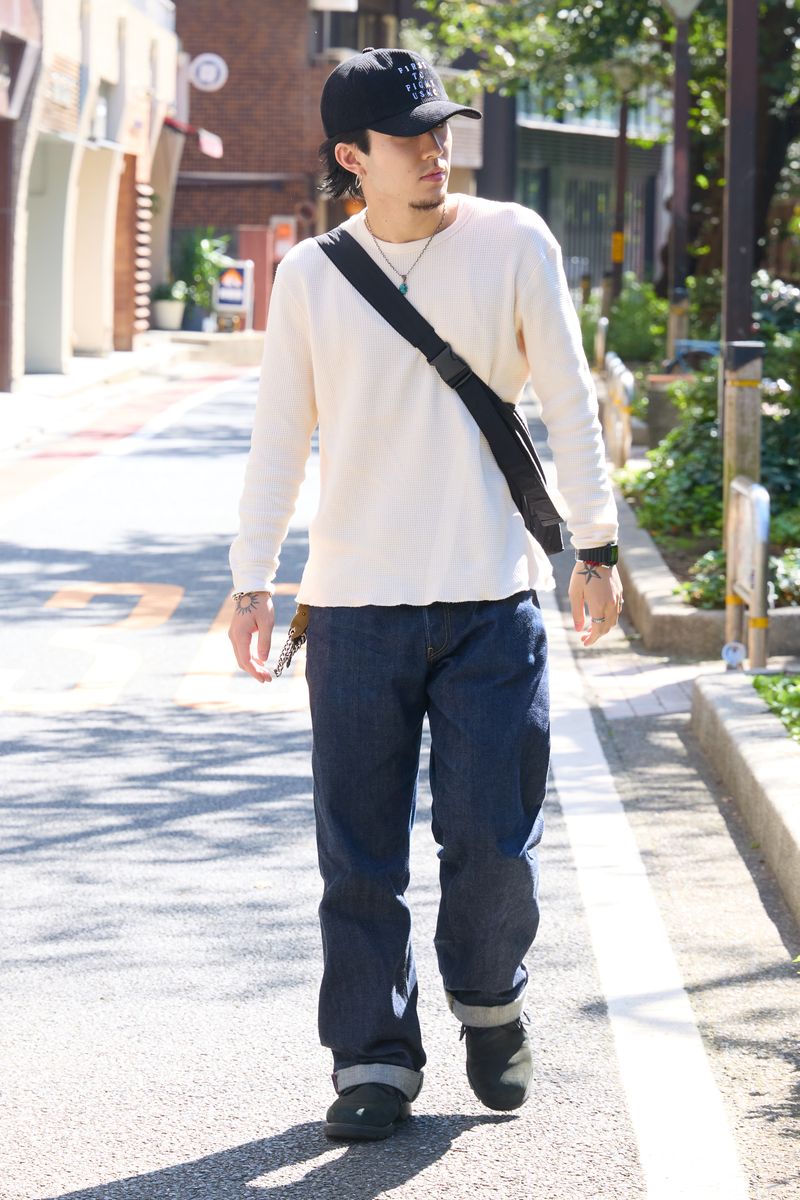 不明のTシャツコーディネート | 261021-0946-57 りゅうき 2枚目の写真