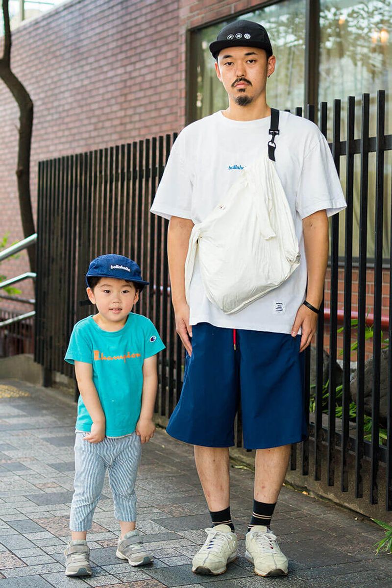 爽やかなワケは息子さんだけに非ず。夏のネイビーと白は鉄板です 加納貴宏