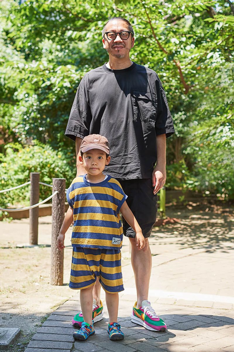 子供は全身、大人は足元、柄モノ使いのグッドサンプル 畑山一義