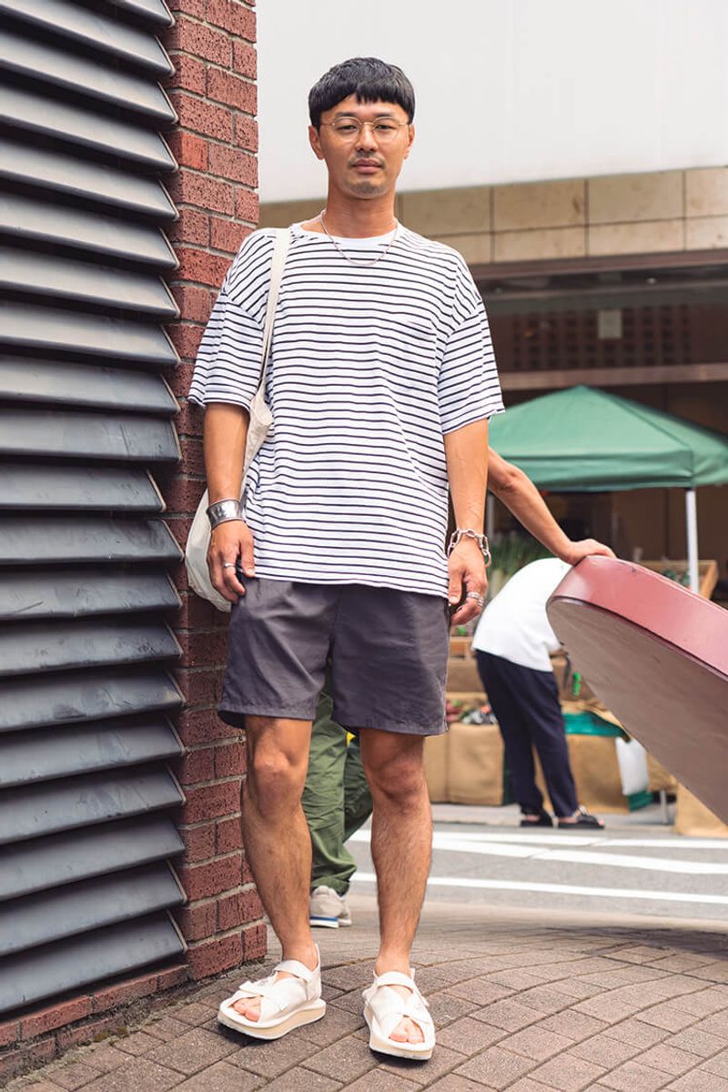 無難なカラーリングのアクセントとなる、ボーダーの力を再確認 石原 智