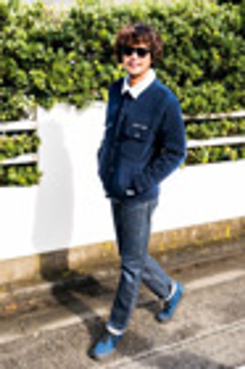 オールネイビーな中にも少しの工夫とこだわりを 