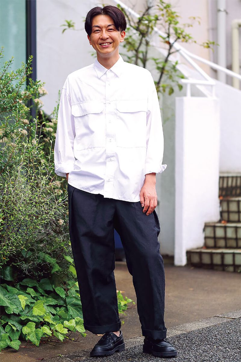 端正ながら雰囲気ばっちりなキモは、大きな両胸のポケット 石谷貴之