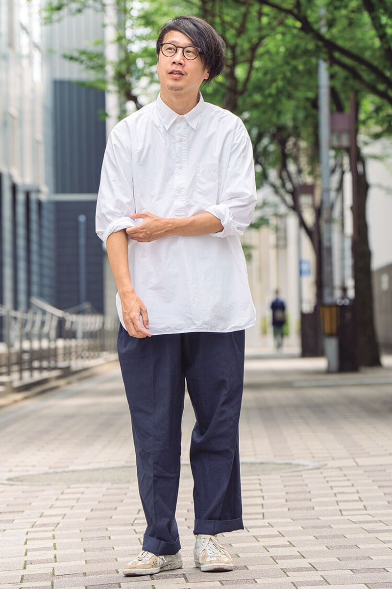 注目集める白シャツは、プルオーバー＆袖捲りで 本山俊一
