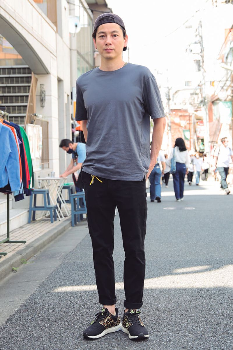 個性にもぴったりハマる極々スマート。+Jはやっぱり普通の無地じゃない 長崎良太