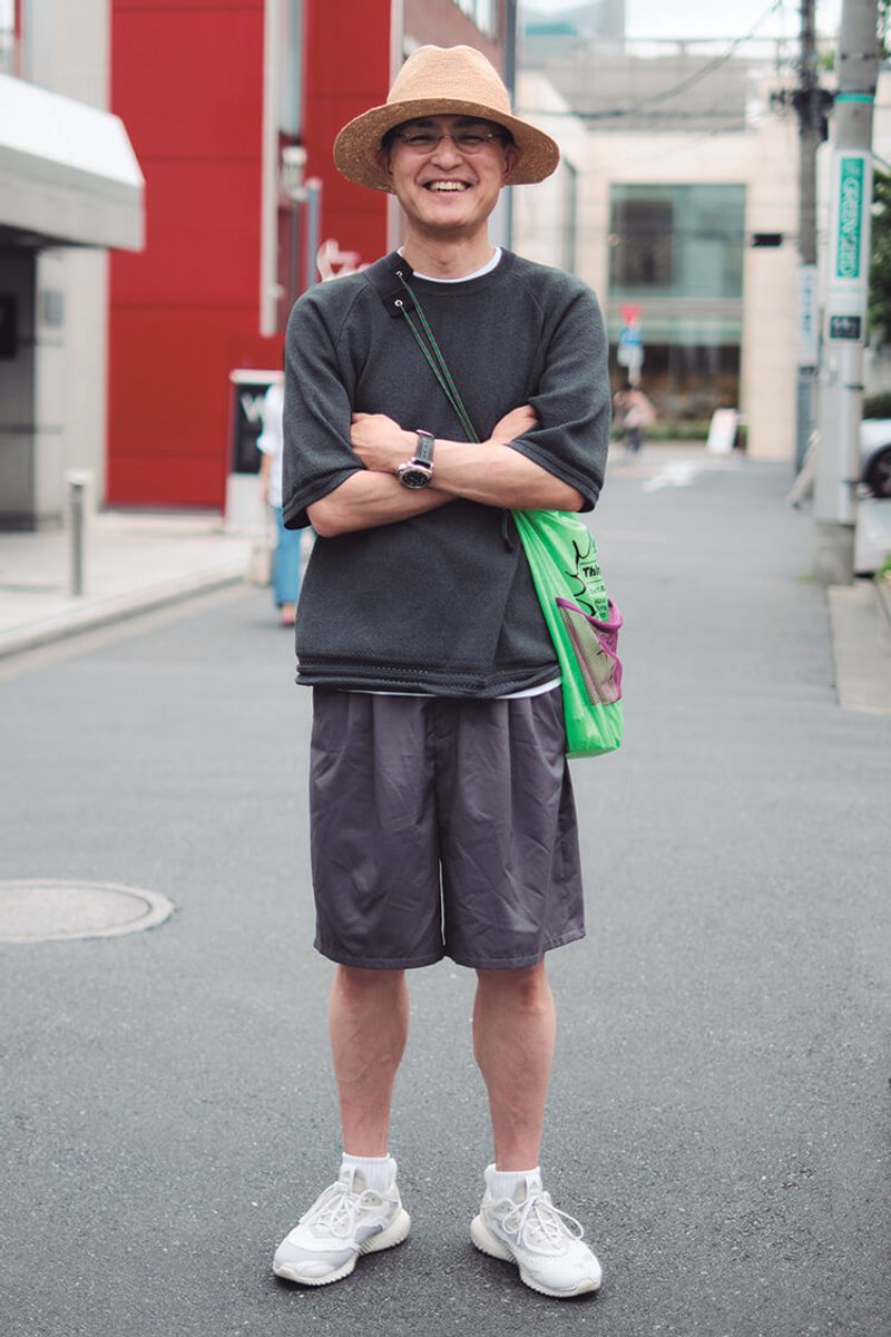 一見シックで実は個性的。カラー使いの達人現る 小倉 宏