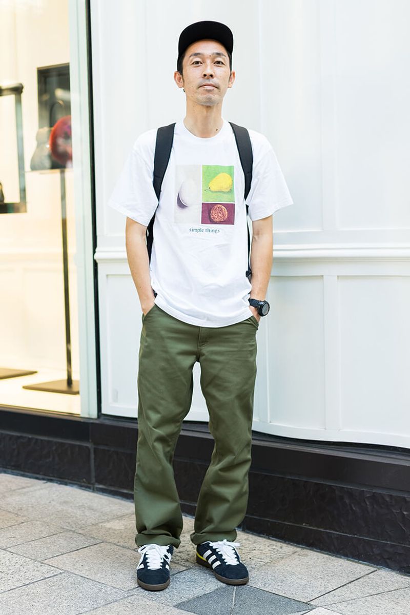 身幅はジャスト、パンツは太く、靴は大きめ。シンプルこそサイズにこだわり 松本一生