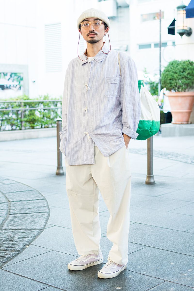 印象も気持ちも和らぎそうな「薄色まとめ」でほっこり系オッサンに コジマ ダイスケ