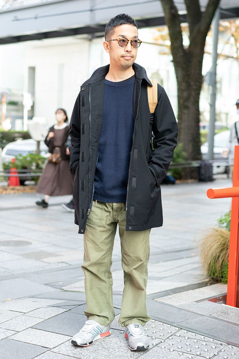 シンプルなコーデに隠された、モノ選びの遊び 大塚 和