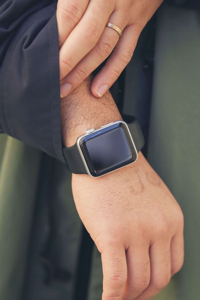 定番配色に、サイズ＆シルエットで洒落感を出すナイスサンプル 江上啓介 4枚目の写真