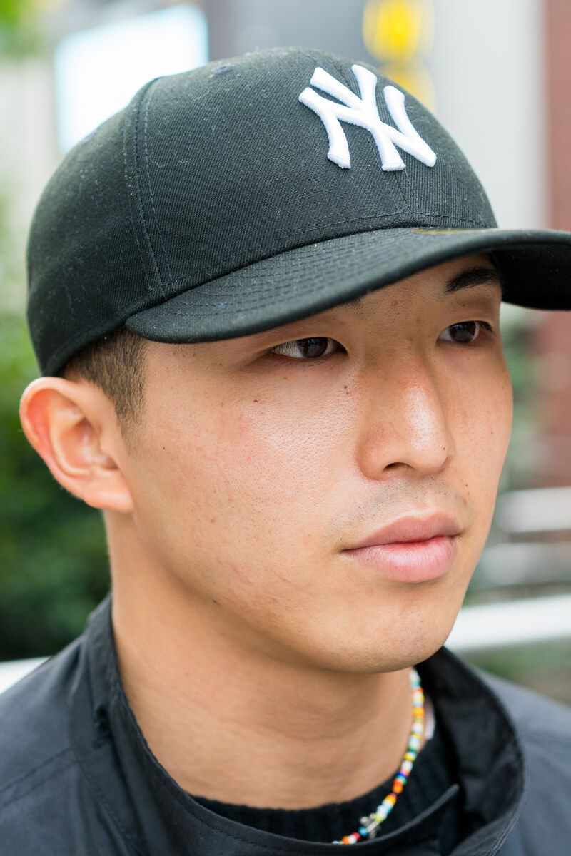 ボリュームコートには細身のパンツを。スッキリ見せのお手本タッグ 新保大夢 2枚目の写真