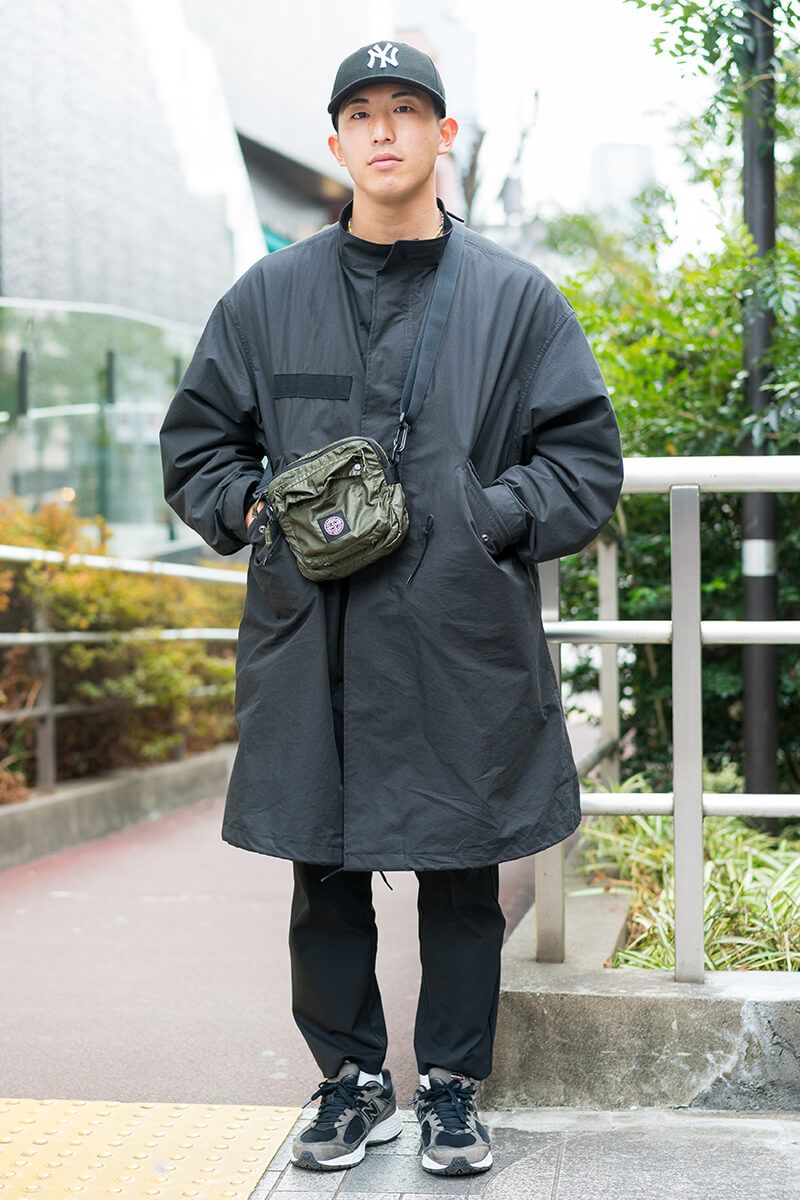 ボリュームコートには細身のパンツを。スッキリ見せのお手本タッグ 新保大夢