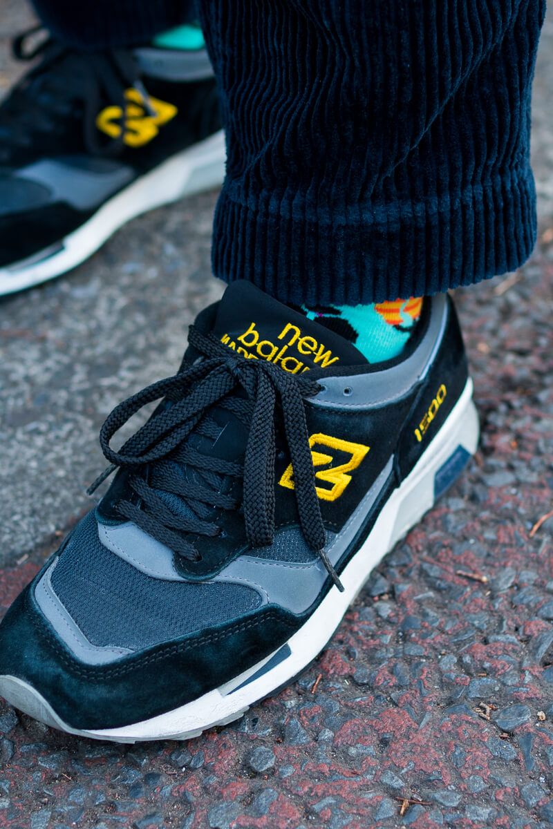 首元のマスタードイエローで、ダークトーンにピリッと味わいプラス 中弥智博 3枚目の写真