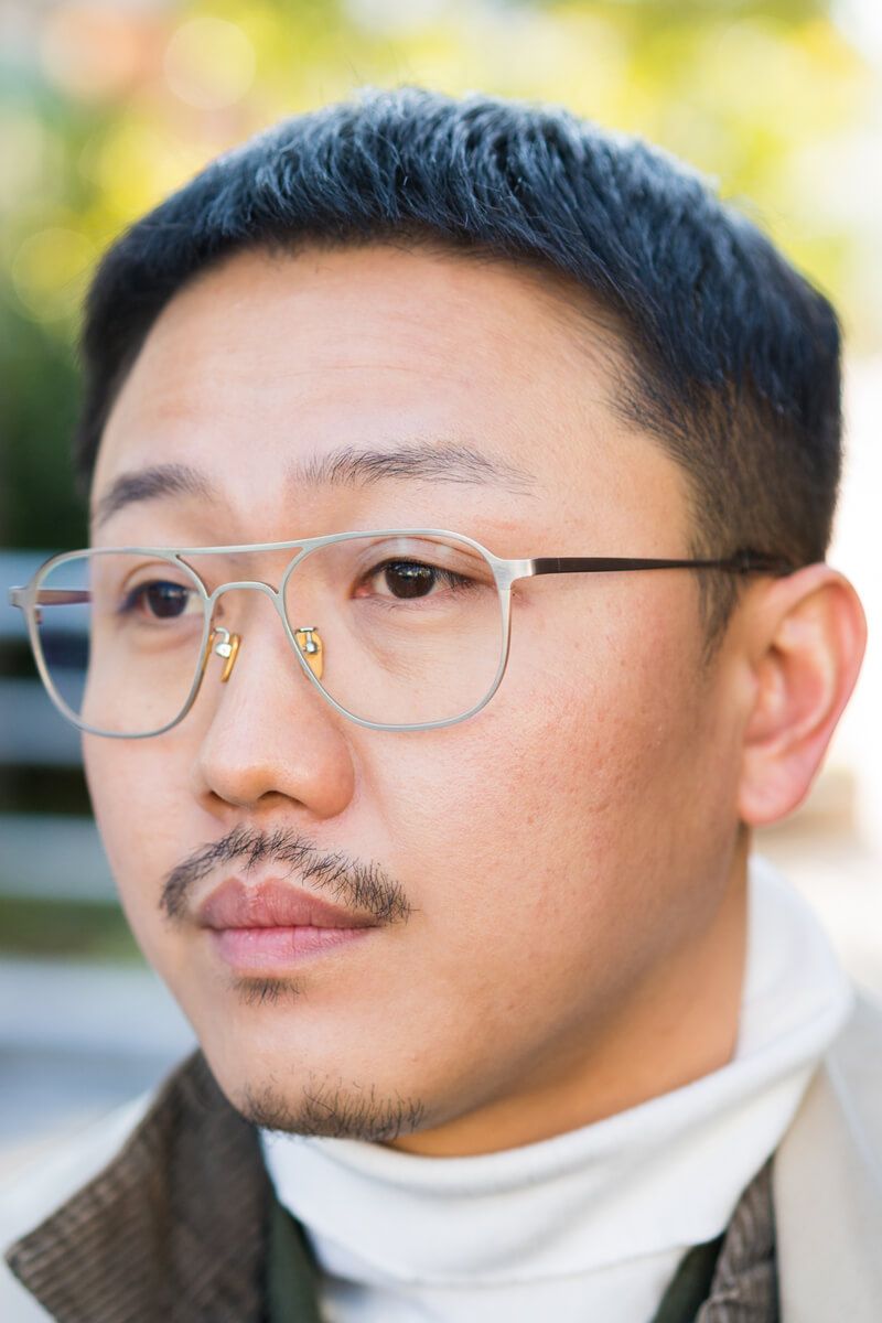 ジャケットがいいスパイスに。優しいだけじゃないホワイト使い巧者現る！ カン ヒョンミン 2枚目の写真