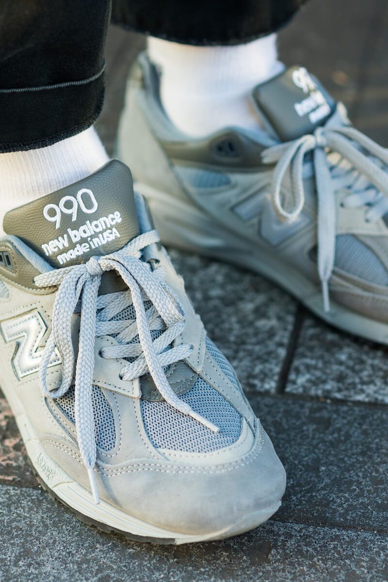 サックスブルーのシャツで、爽やかさ感じる冬コーデ 井上裕介 2枚目の写真