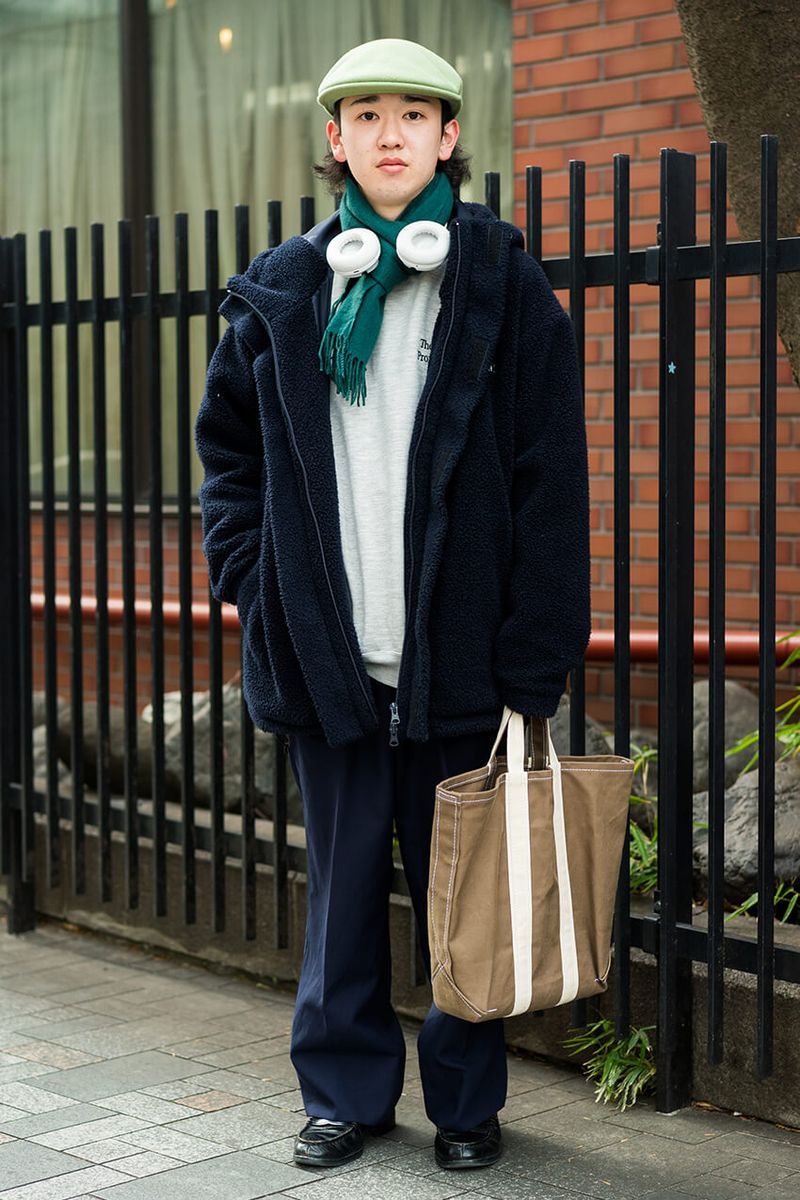 小物使いの工夫で、やんちゃさと大人っぽさは両立可能だ 今井佑大